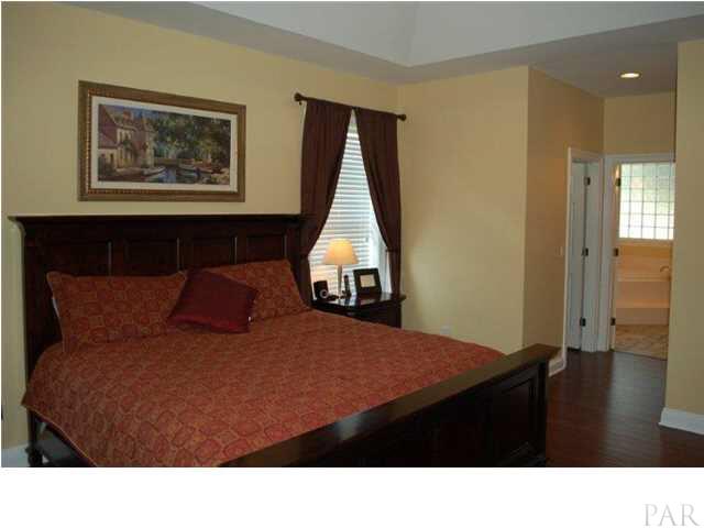 6001 Otter Point Road Pensacola, FL 32504 - Photo 11 of 25 Gallery Image 11