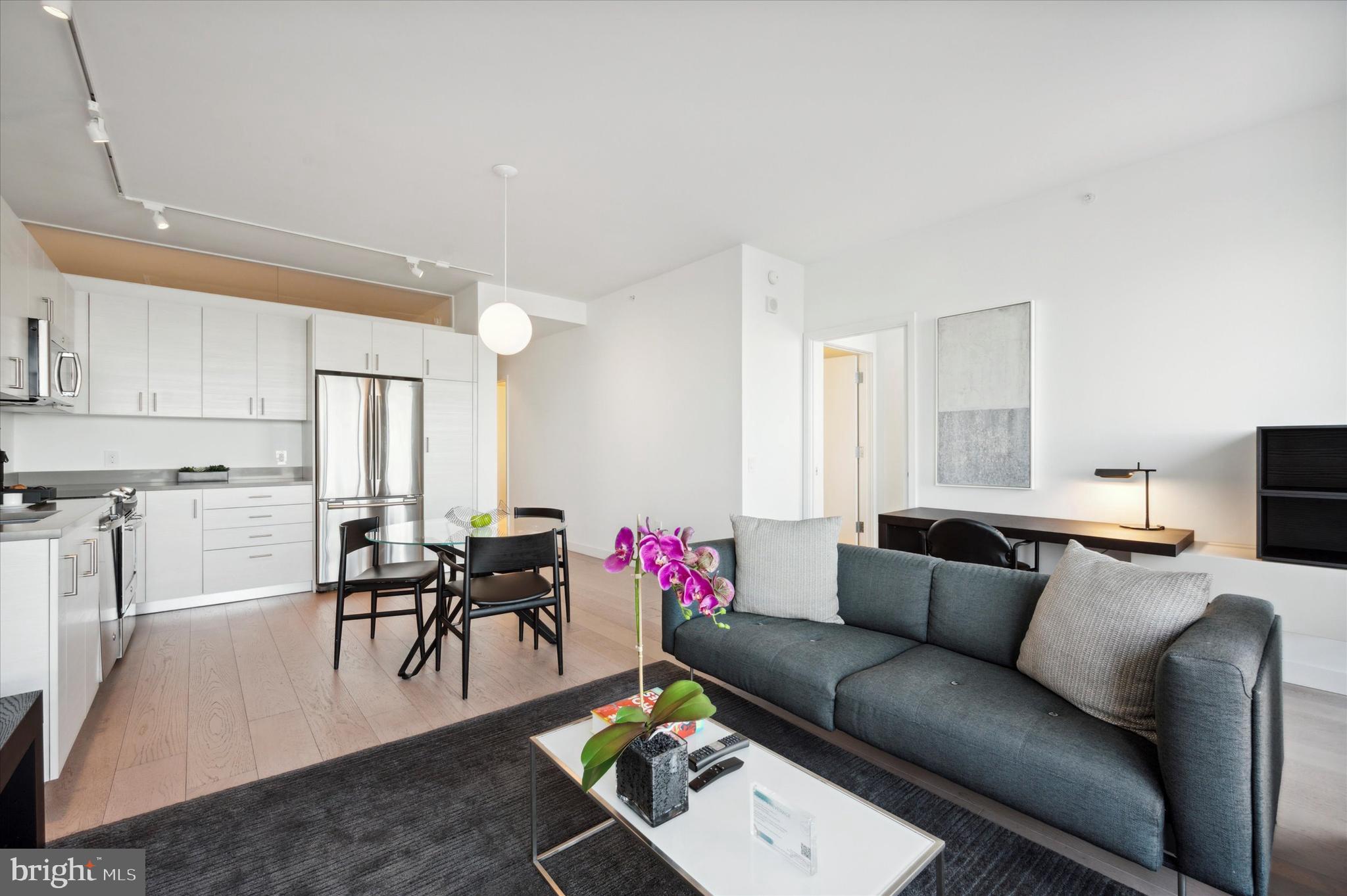 2930 Walnut Street, Unit 3723 Philadelphia, PA 19104 - Photo 3 of 33