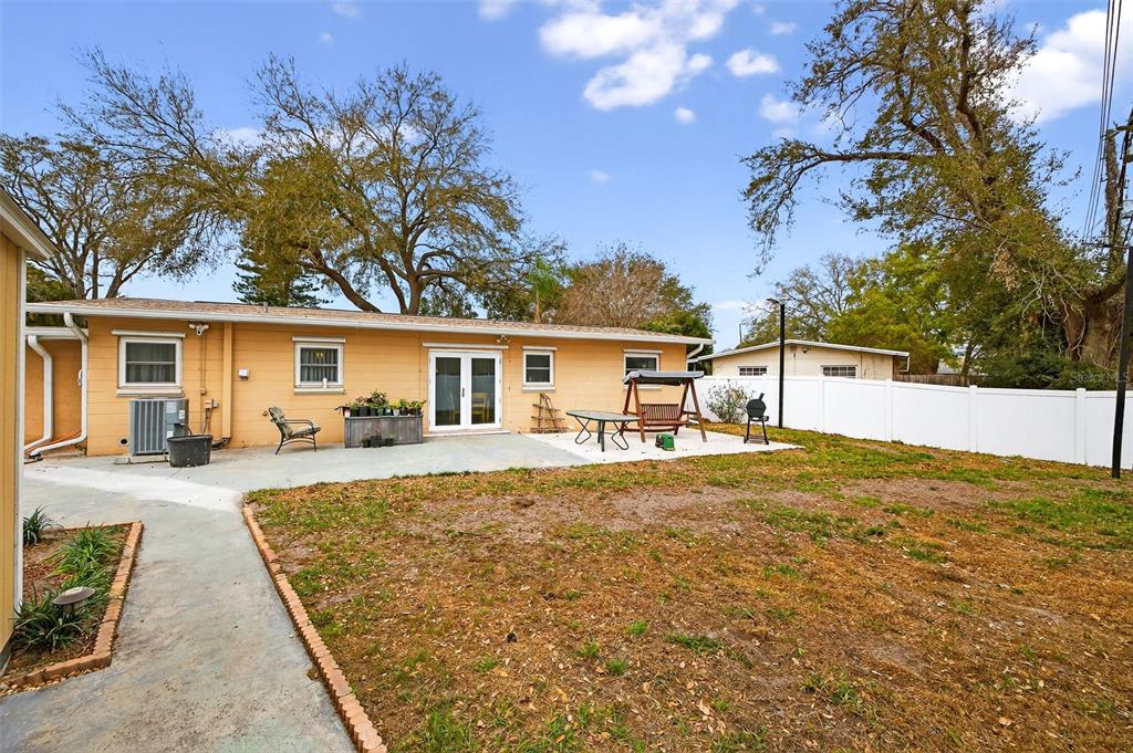 6285 101st Way North Seminole, FL 33772 - Photo 15 of 17