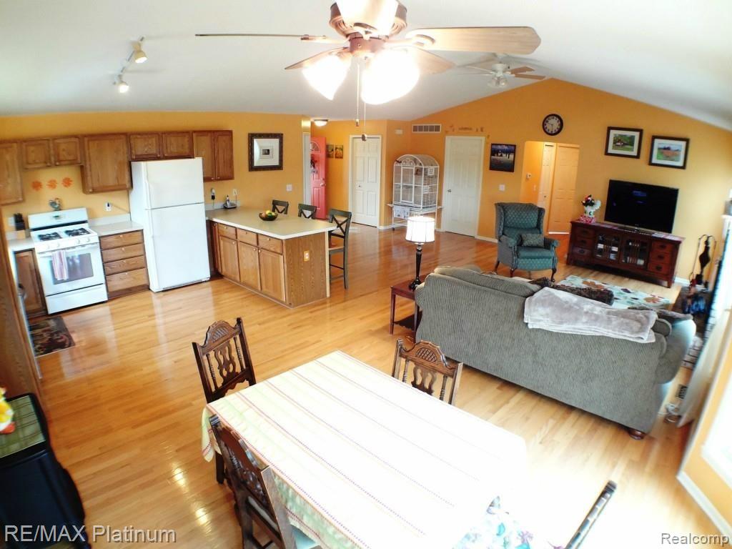 1200 South Elliott Road Fowlerville, MI 48836 - Photo 11 of 44