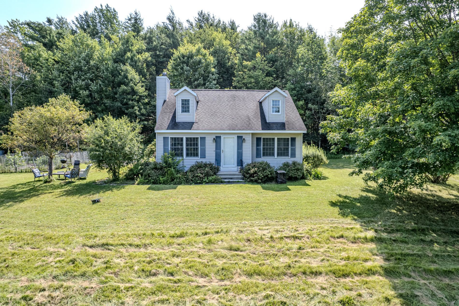 463 Blossom Hill Road Pawlet, VT 05774 - Photo 4 of 29