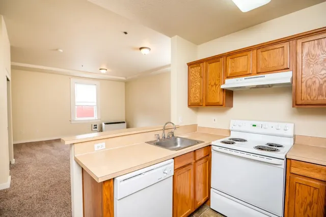 $848 | 312 Court Street, The Dalles, OR 97058