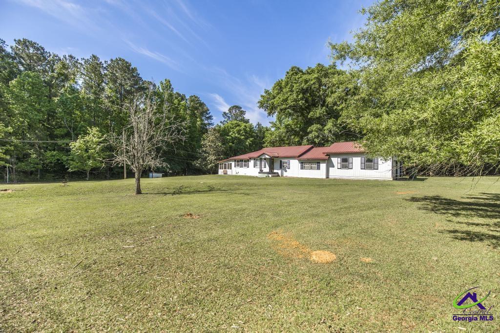 8494 Lower Thomaston Road Lizella, GA 31052 - Photo 3 of 35