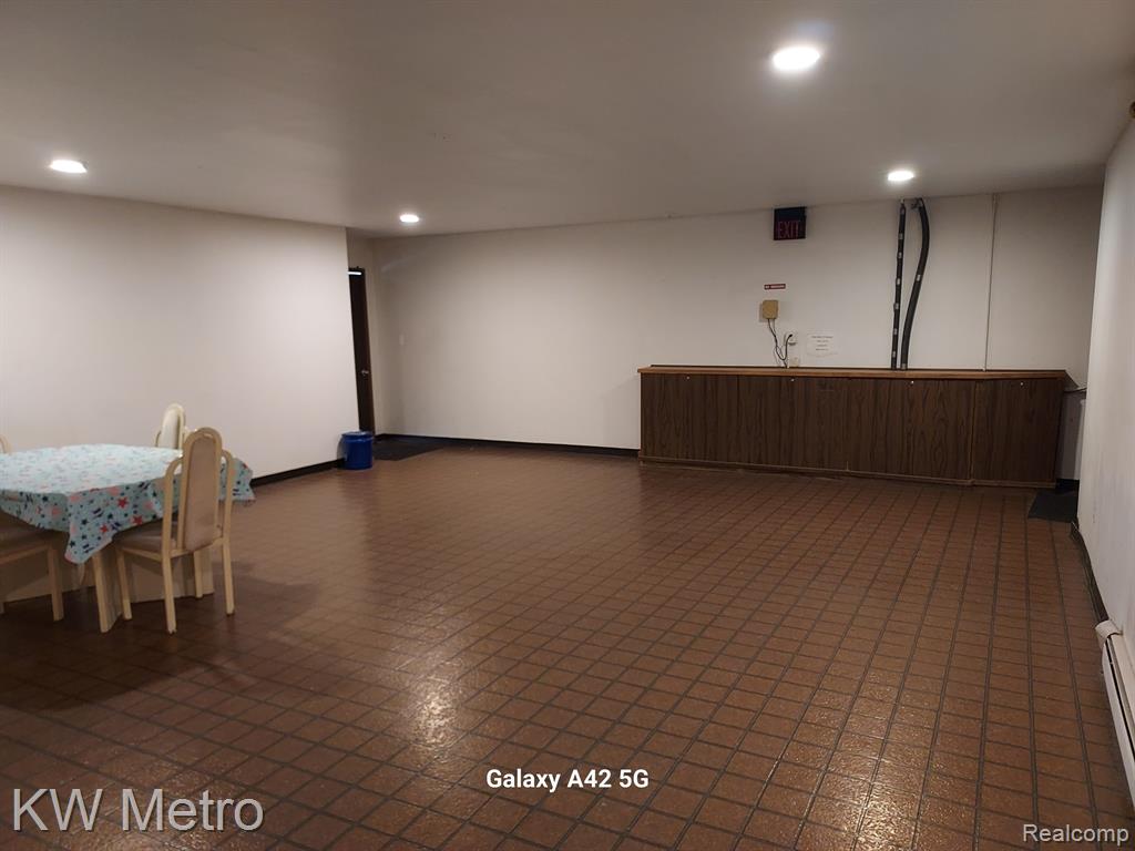 30010 Utica Road, Unit 5 Roseville, MI 48066 - Photo 12 of 14