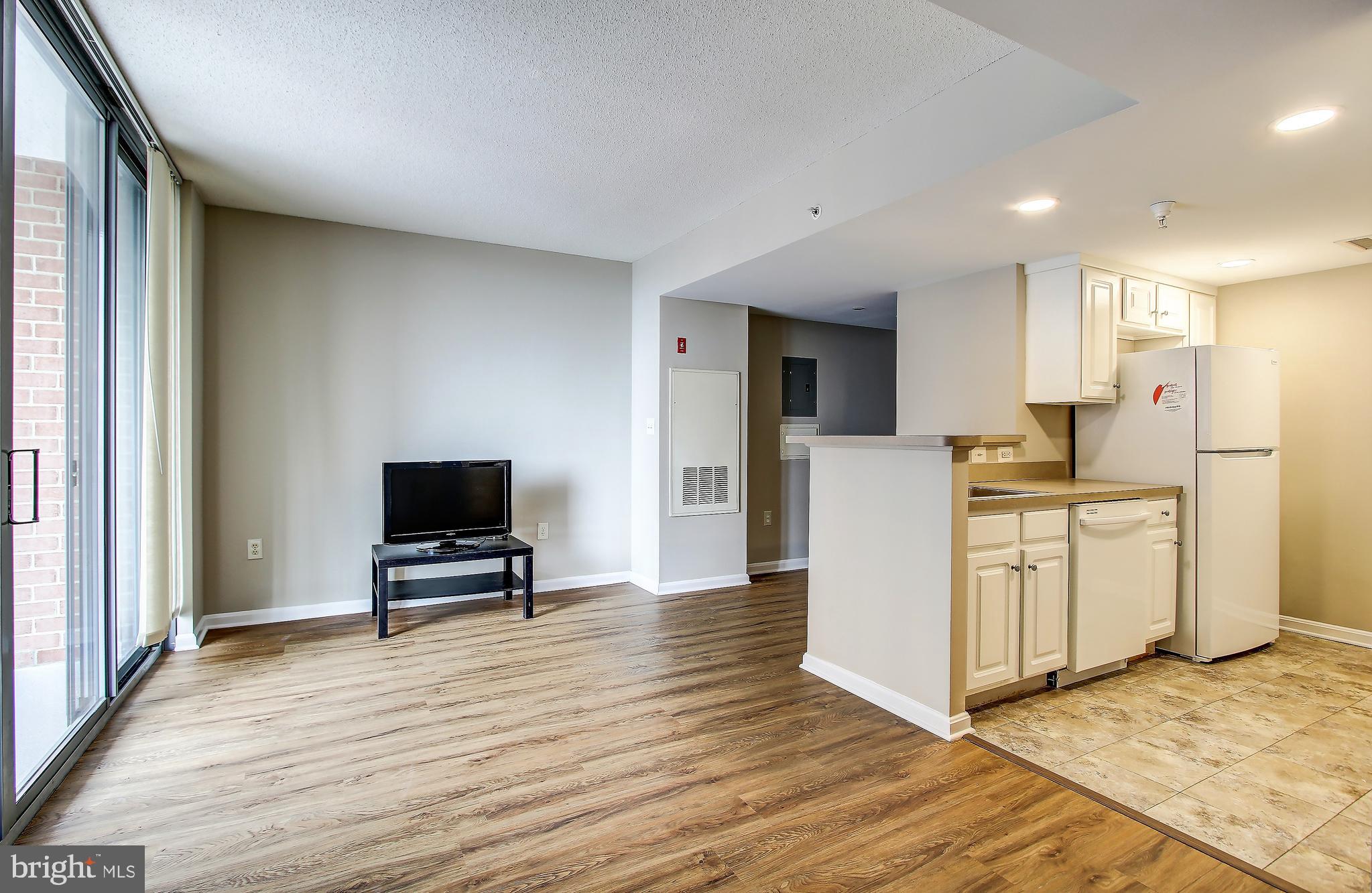 11710 Old Georgetown Road, Unit 903 Rockville, MD 20852 - Photo 8 of 22 New flooring
