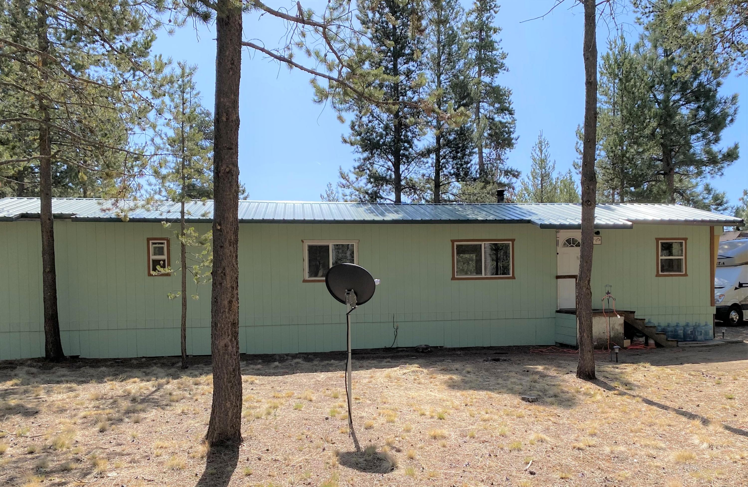 54920 Huntington Road Bend, OR 97707 - Photo 1 of 32 IMG-7546 (2)