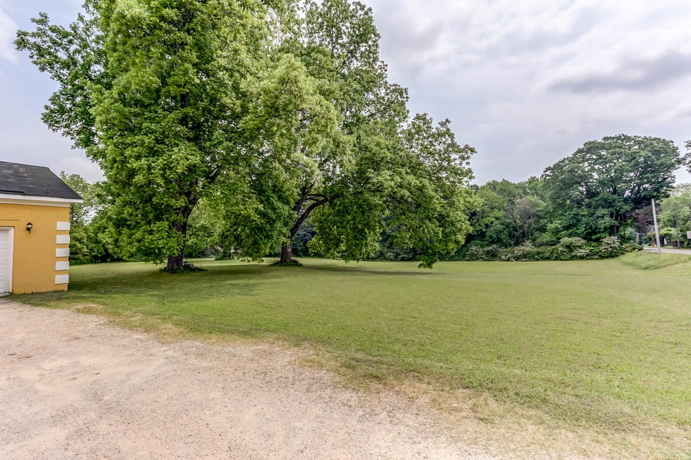 760 Craft Road Memphis, TN 38116 - Photo 21 of 25 a view of a field with an trees