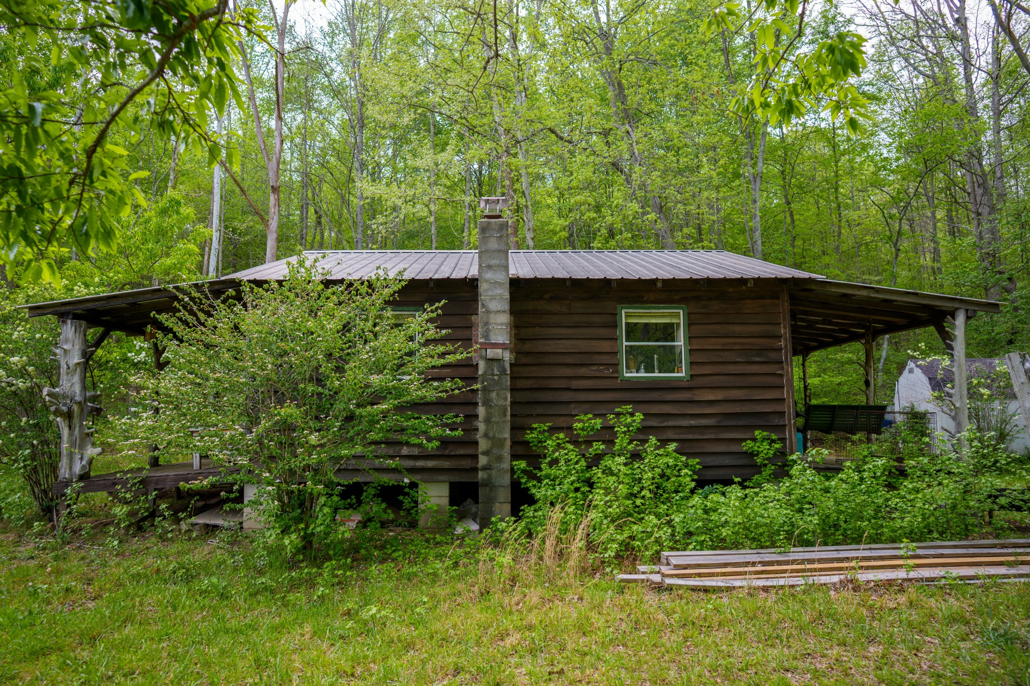 965 Flag Springs Road Lynnville, TN 38472 - Photo 28 of 56 front view of a house with a yard
