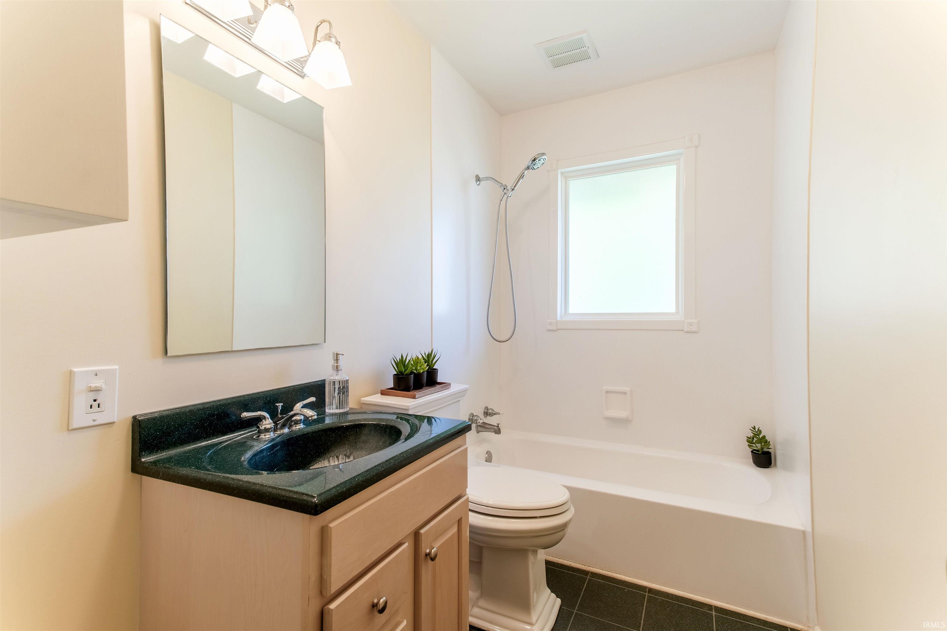 6077 Grand River Road Newburgh, IN 47630 - Photo 12 of 22