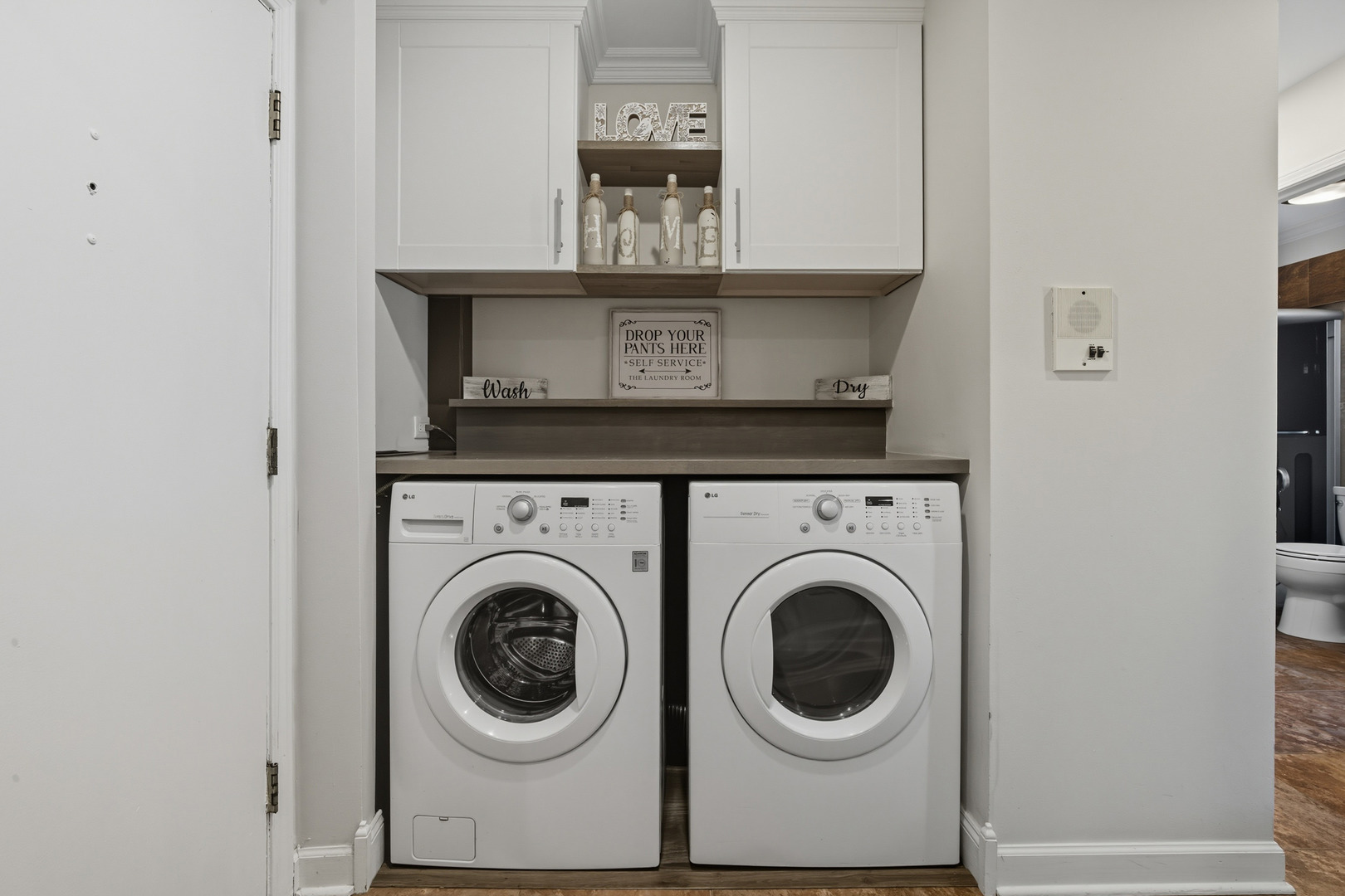 2315 South Goebbert Road, Unit 209 Arlington Heights, IL 60005 - Photo 5 of 20 Gallery Image 5