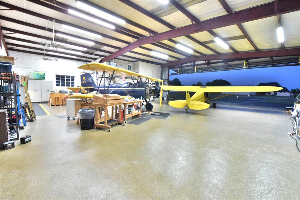2930 Falcon Way Midlothian, TX 76065 - Photo 26 of 40 a view of a room with gym equipment