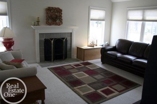 1212 Grace Avenue Rochester Hills, MI 48309 - Photo 10 of 24
