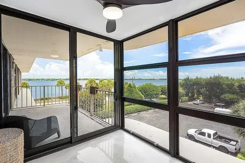 $1,000,000 | 3200 South Ocean Boulevard, Unit C303, Palm Beach, FL 33480