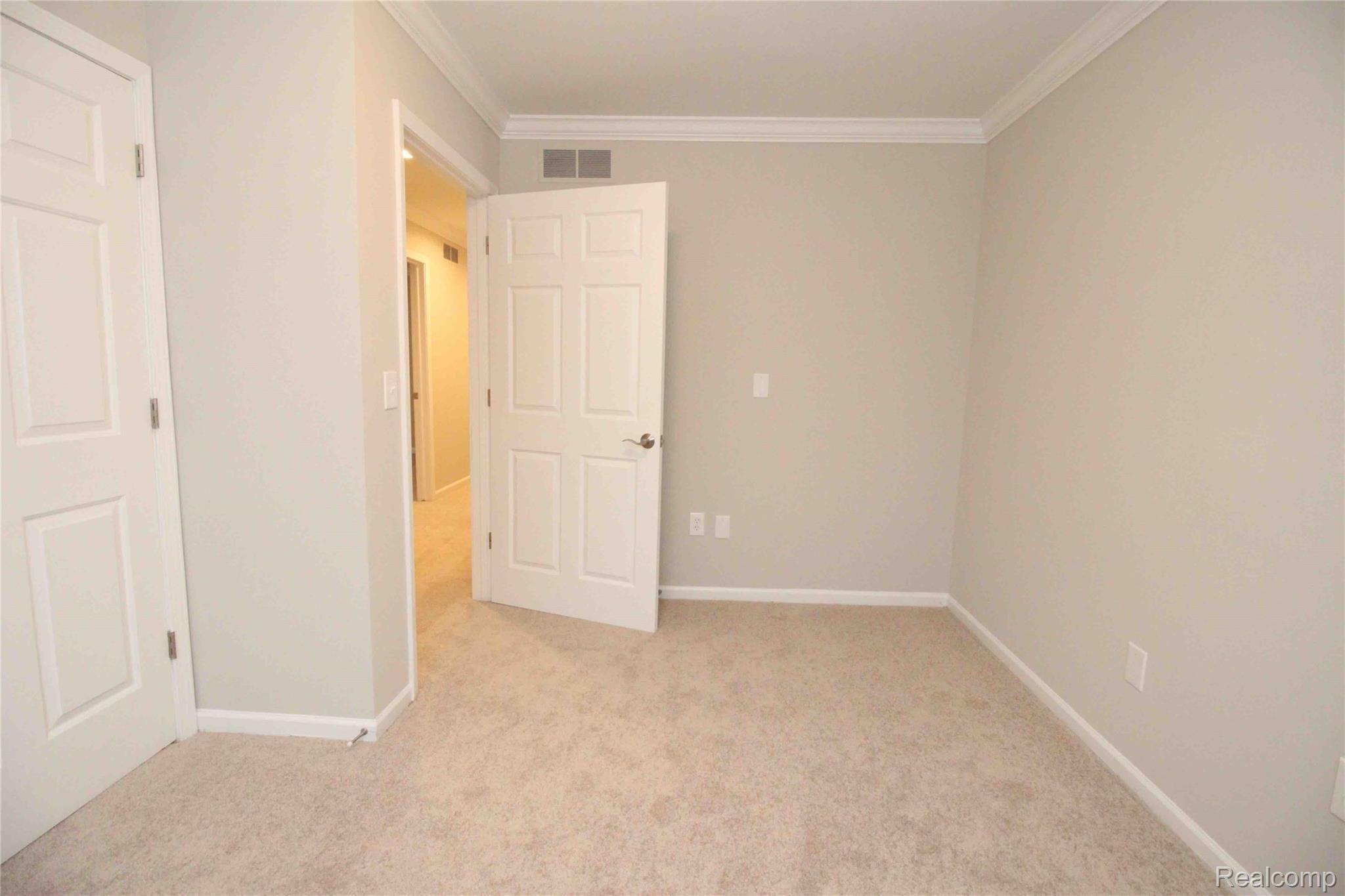 51105 Baker Road New Baltimore, MI 48047 - Photo 19 of 49 IMG_3885.jpeg