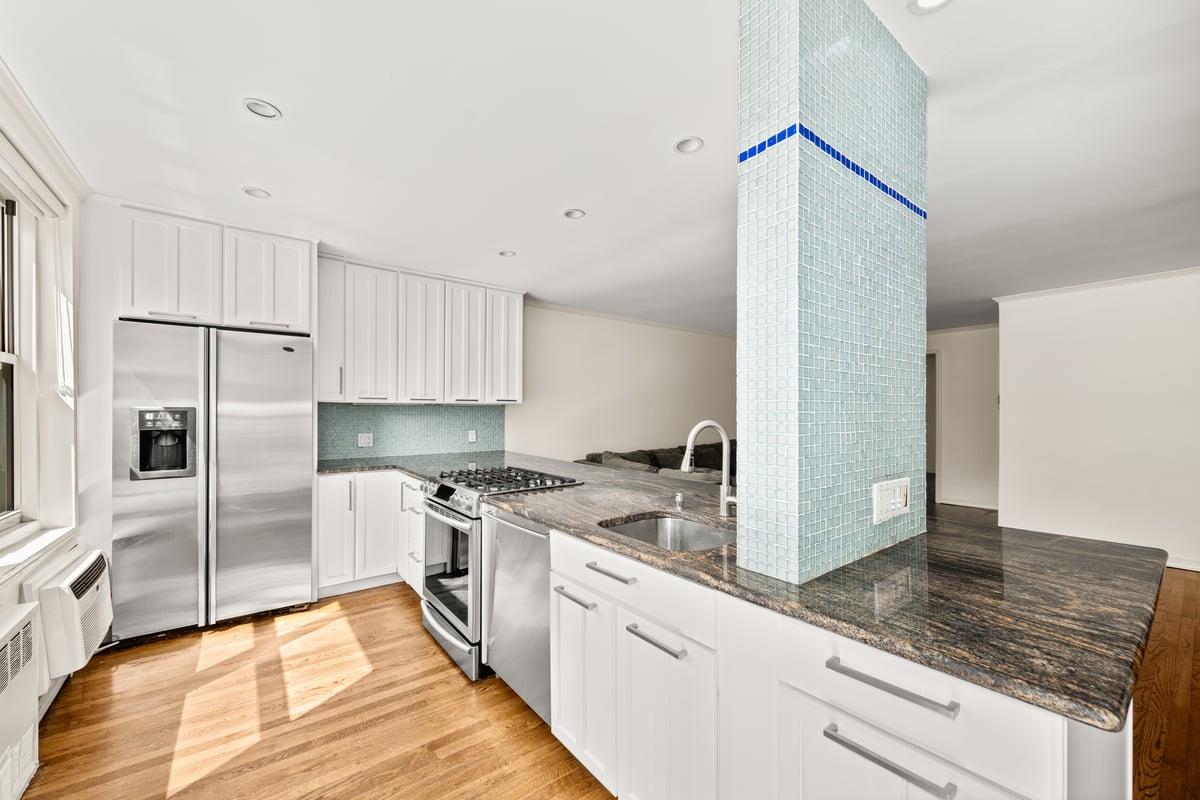 309 East 87th Street, Unit 5OP Manhattan, NY 10128 - Photo 3 of 14