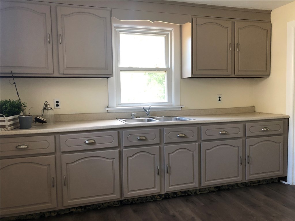63 Columbia Heights Road Charlestown, RI 02813 - Photo 4 of 17 Gallery Image 4
