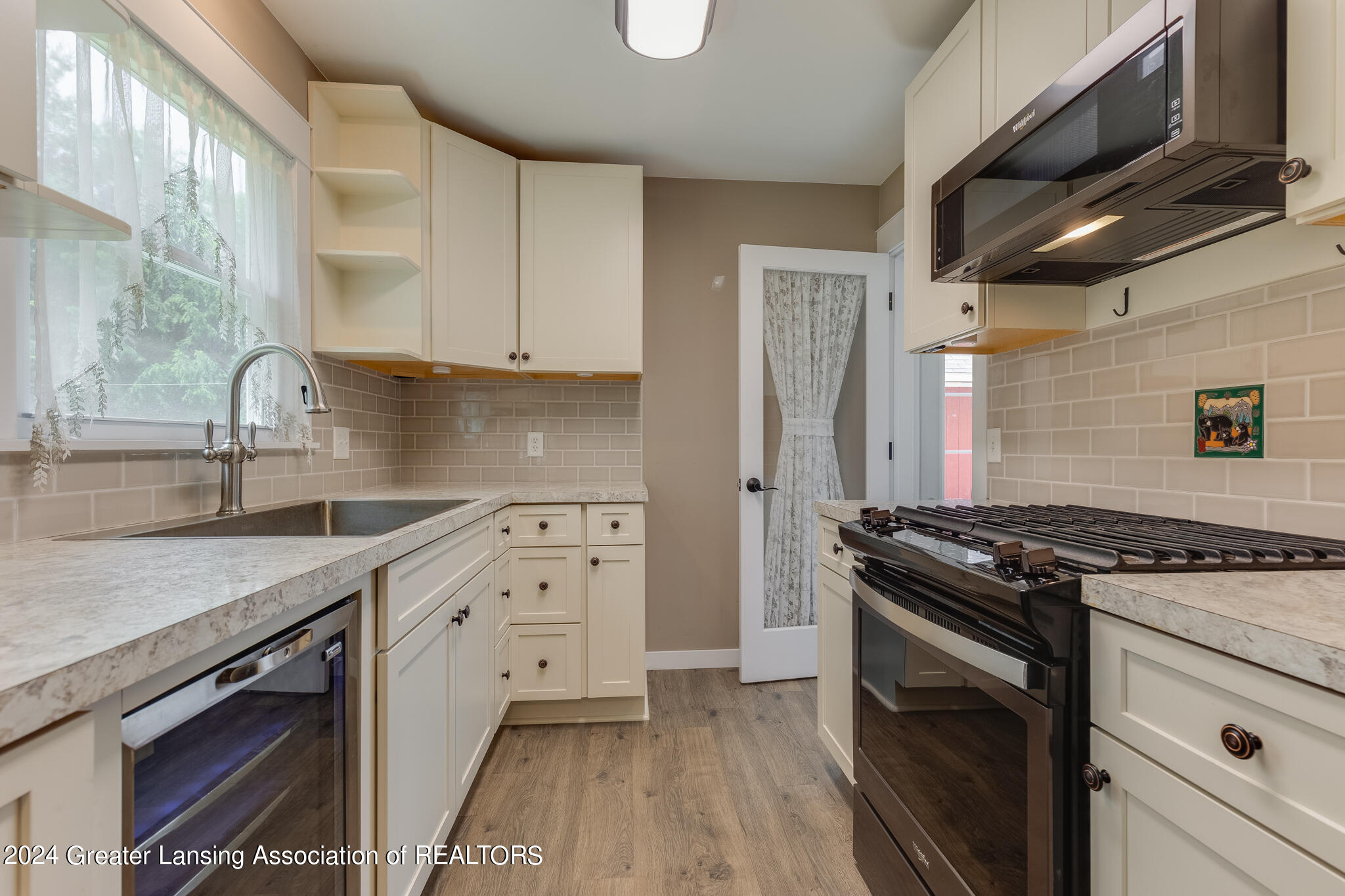 4364 East Clark Road Bath, MI 48808 - Photo 14 of 51 4364_E_Clark_KAREN-30