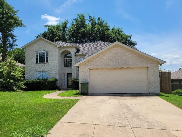 $3,000 | 4902 Landrun Lane, Arlington, TX 76017
