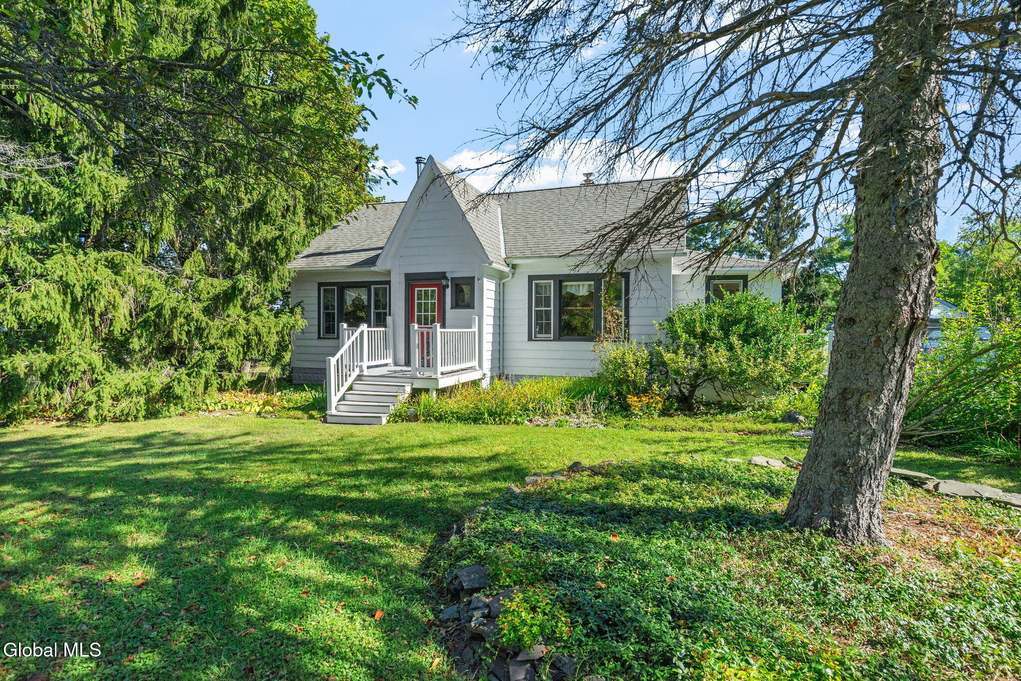 1-web-or-mls-930-sacandaga-rd