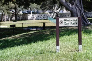 a sign that is sitting in the grass