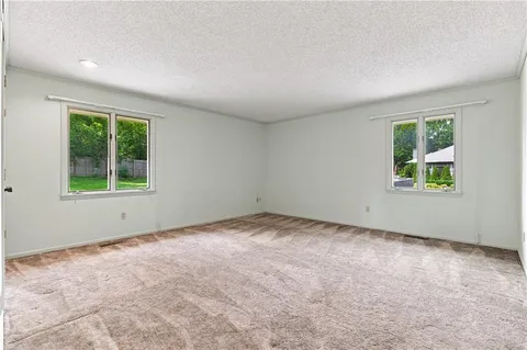 $475,000 | 1101 East 115th Street, Kansas City, MO 64131
