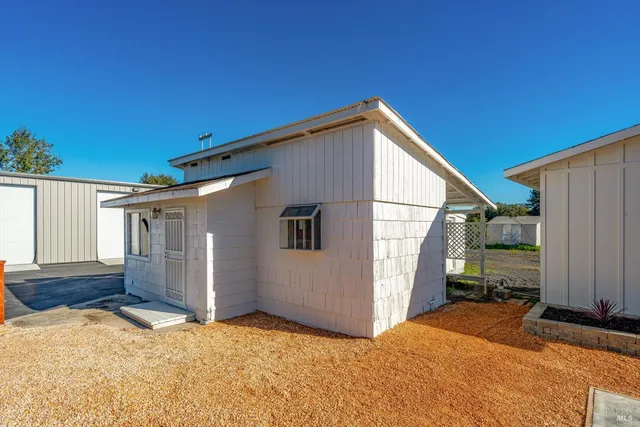 $1,995,000 | 6140 Gilmore Avenue, Cotati, CA 94931