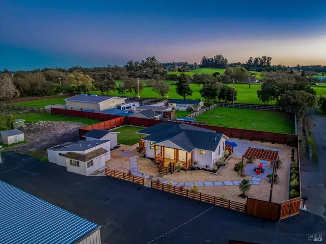 $1,995,000 | 6140 Gilmore Avenue, Cotati, CA 94931