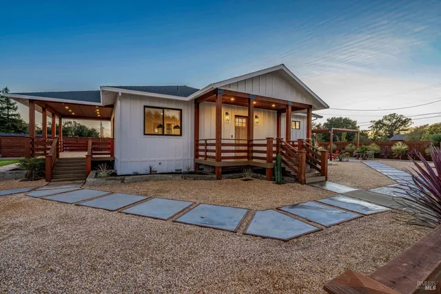 $1,995,000 | 6140 Gilmore Avenue, Cotati, CA 94931