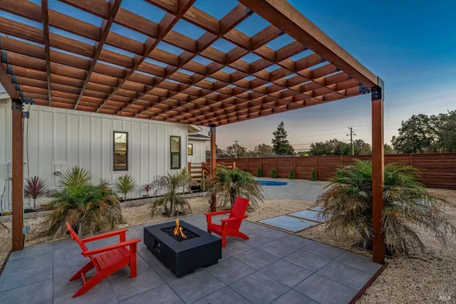 $1,995,000 | 6140 Gilmore Avenue, Cotati, CA 94931