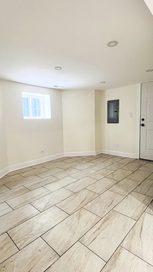 4107 West Addison Street Chicago, IL 60641 - Photo 16 of 19