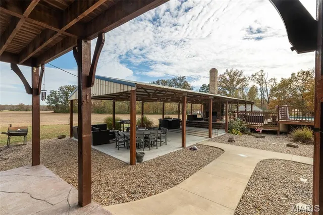 $515,000 | 3330 Highway 149, Royalton, IL 62983