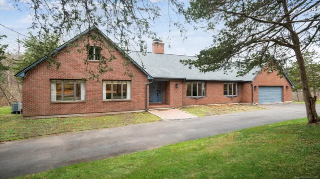 $599,900 | 63 Duncaster Road, Bloomfield, CT 06002