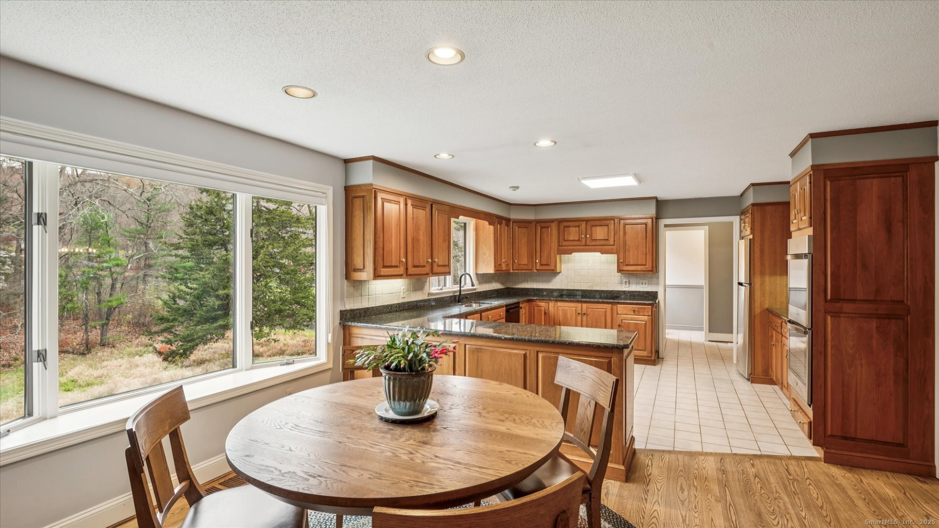 63 Duncaster Road Bloomfield, CT 06002 - Photo 15 of 36