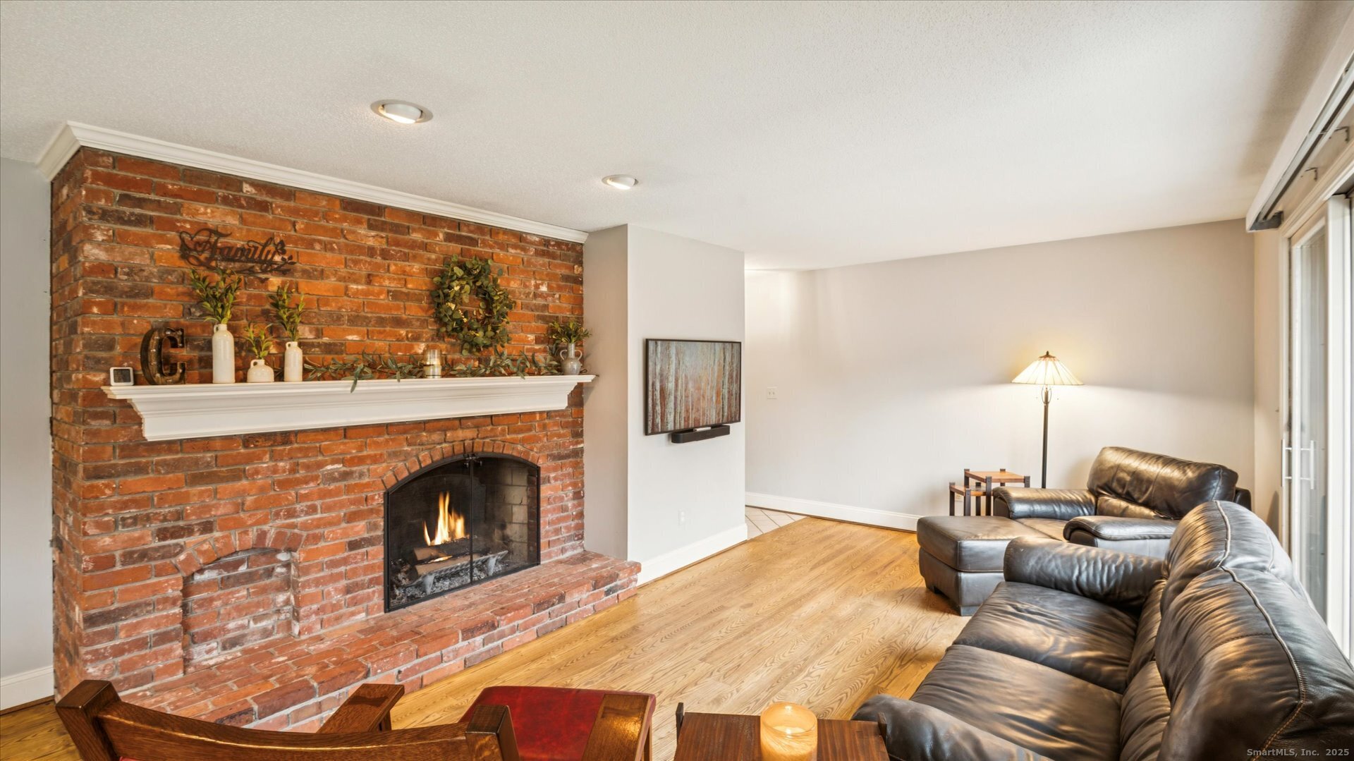 63 Duncaster Road Bloomfield, CT 06002 - Photo 16 of 36