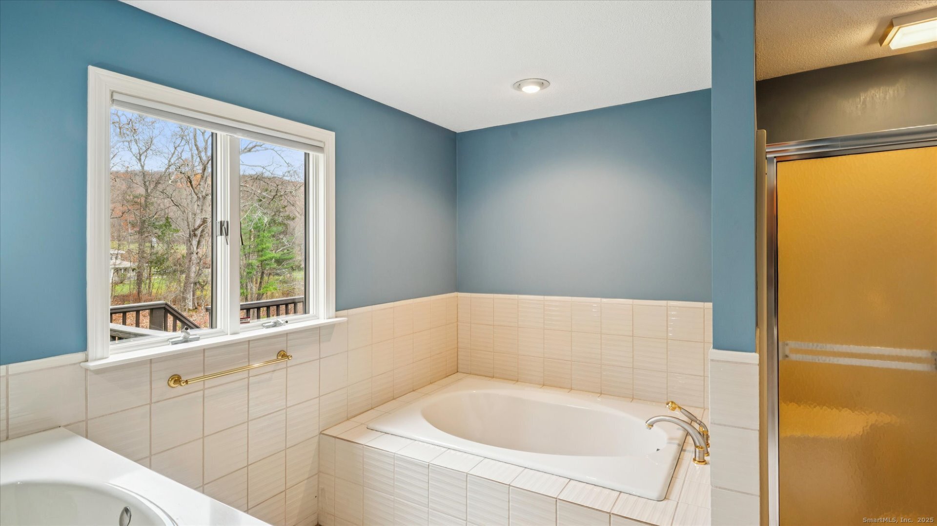 63 Duncaster Road Bloomfield, CT 06002 - Photo 29 of 36