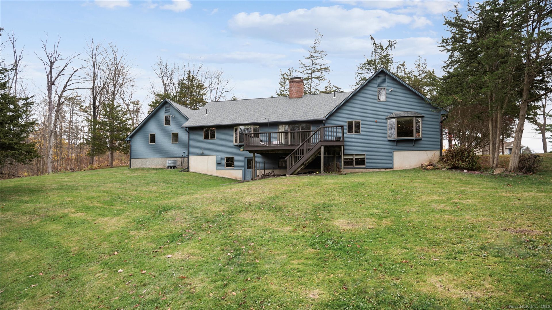 63 Duncaster Road Bloomfield, CT 06002 - Photo 3 of 36