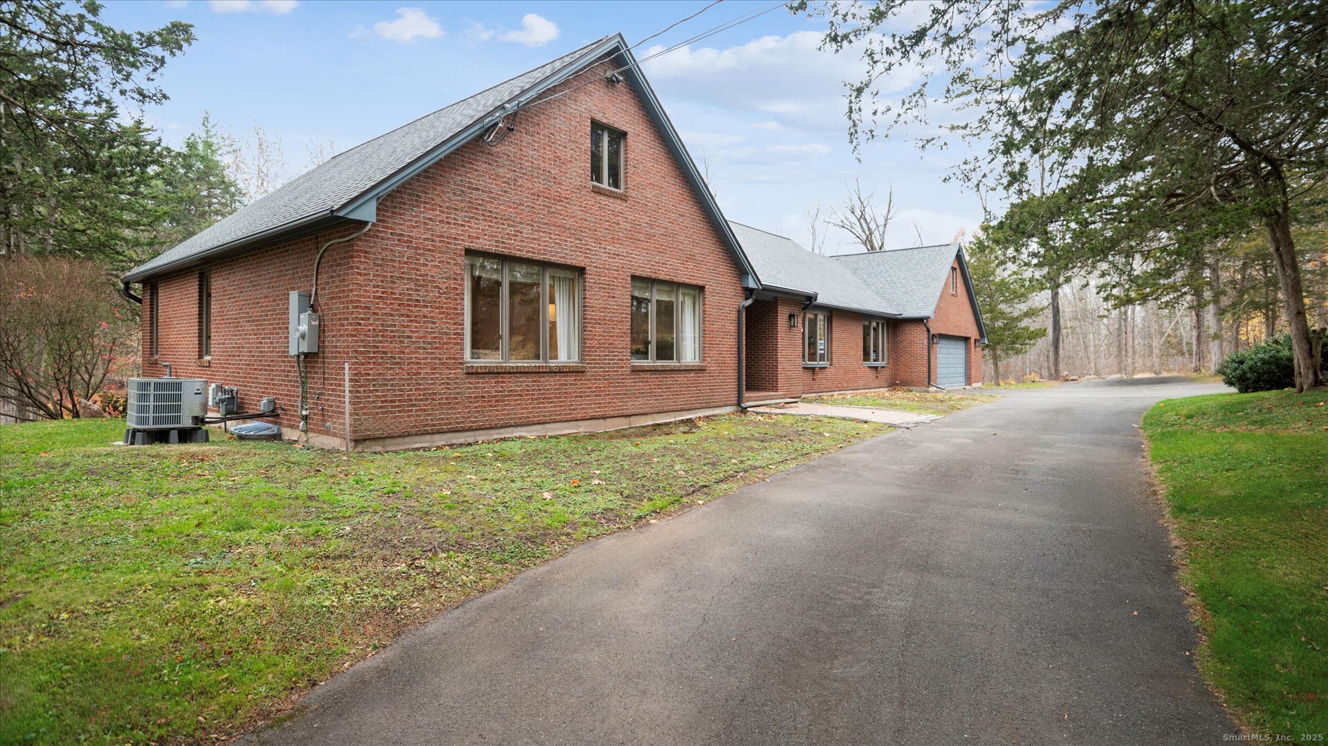 63 Duncaster Road Bloomfield, CT 06002 - Photo 35 of 36