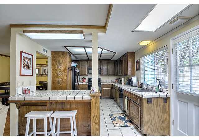 1717 Burgundy Road Encinitas, CA 92024 - Photo 10 of 23