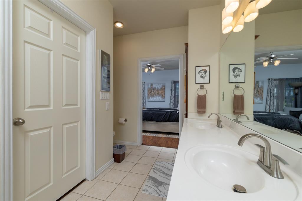 160 Greathouse Village Decatur, TX 76234 - Photo 20 of 36
