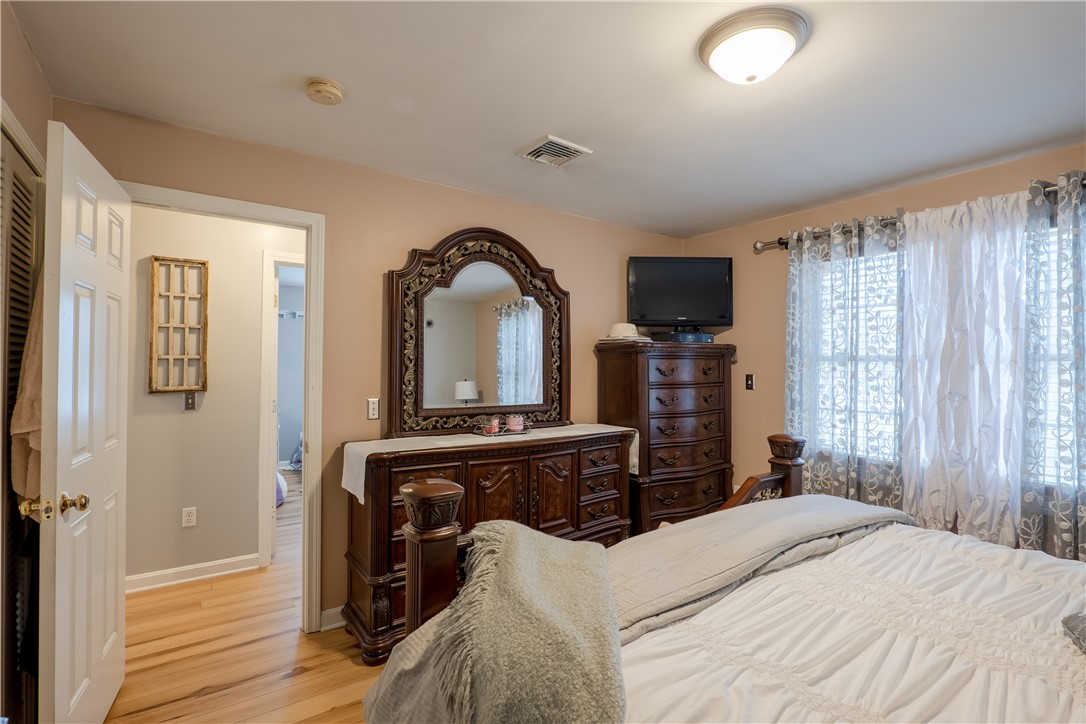 153 River Street Woonsocket, RI 02895 - Photo 16 of 28