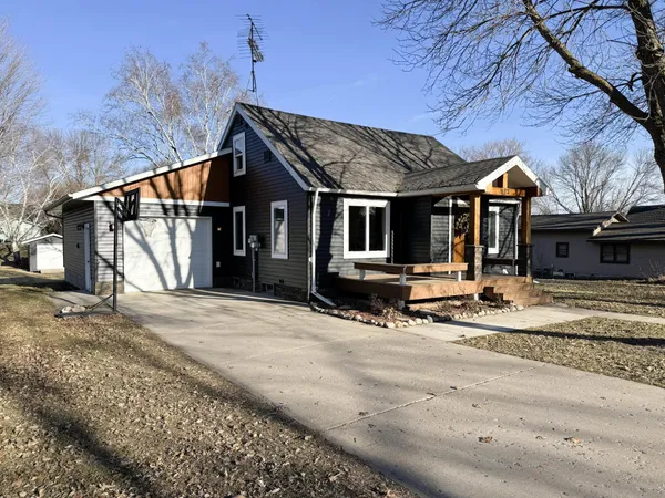 $219,900 | 513 Larson Avenue, Ashby, MN 56309