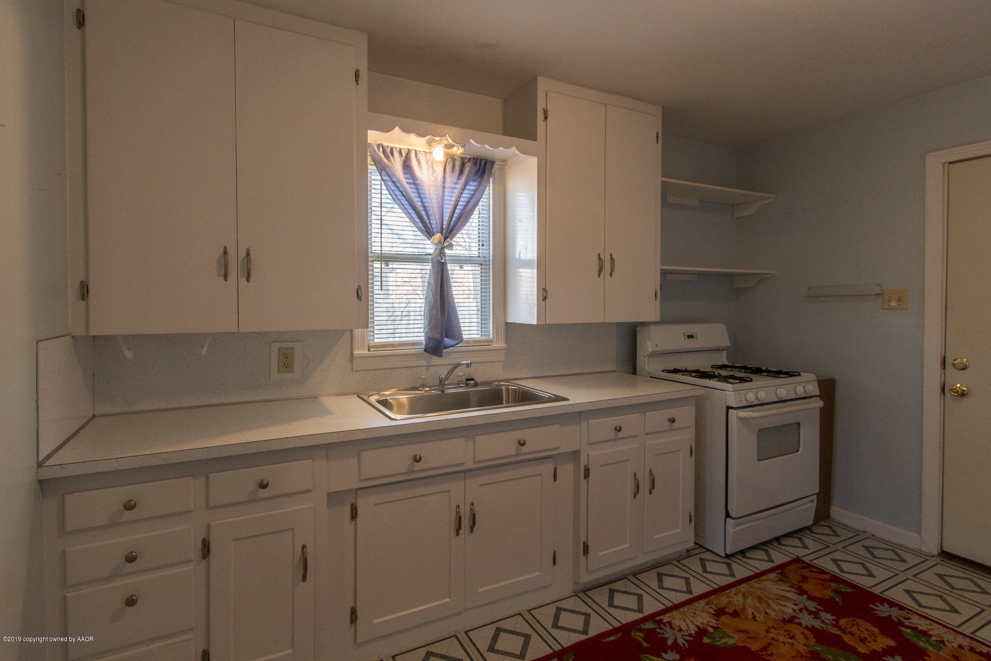 4123 South Harrison Street Amarillo, TX 79110 - Photo 6 of 19 IMG_2535-HDR