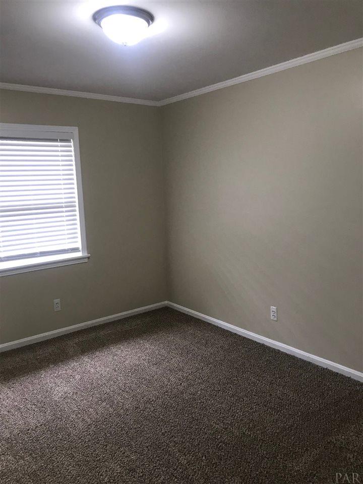 5861 West State Line Road Century, FL 32535 - Photo 13 of 28