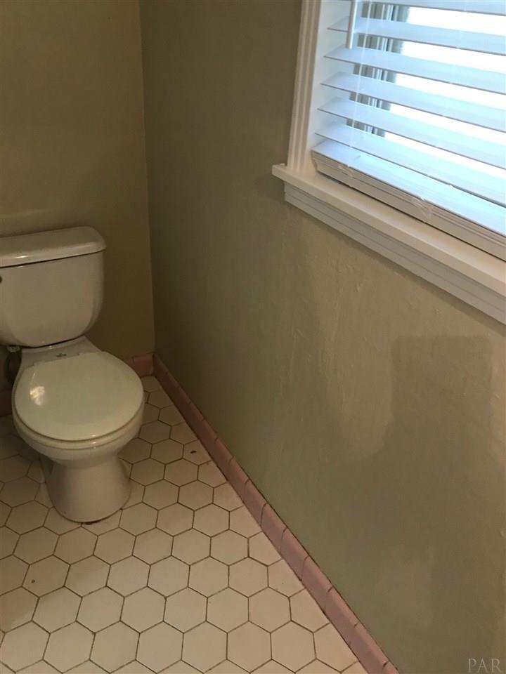 5861 West State Line Road Century, FL 32535 - Photo 15 of 28