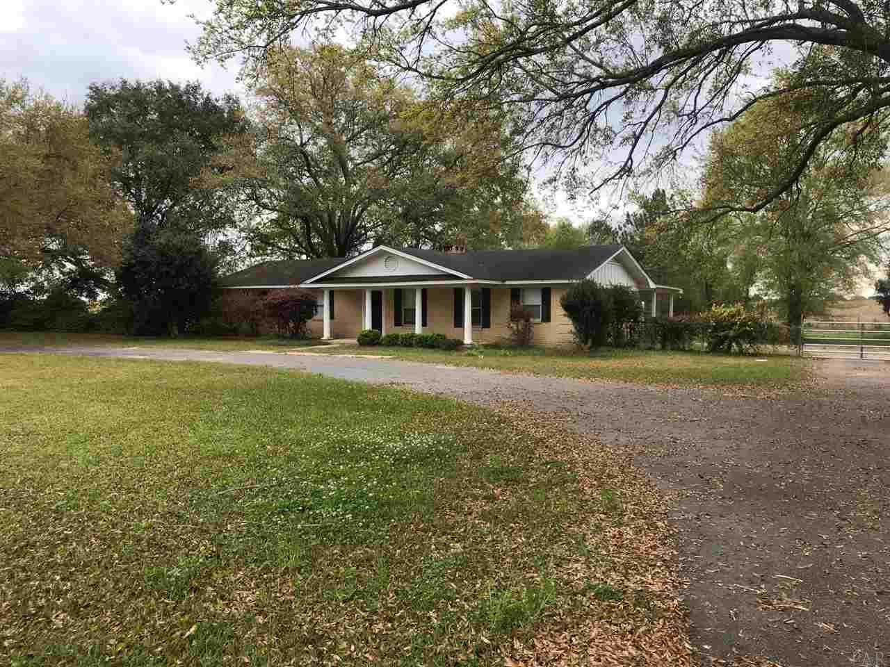 5861 West State Line Road Century, FL 32535 - Photo 2 of 28