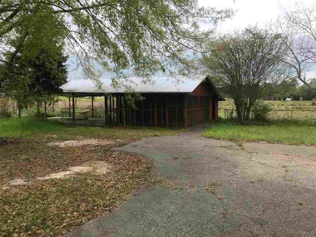 5861 West State Line Road Century, FL 32535 - Photo 24 of 28