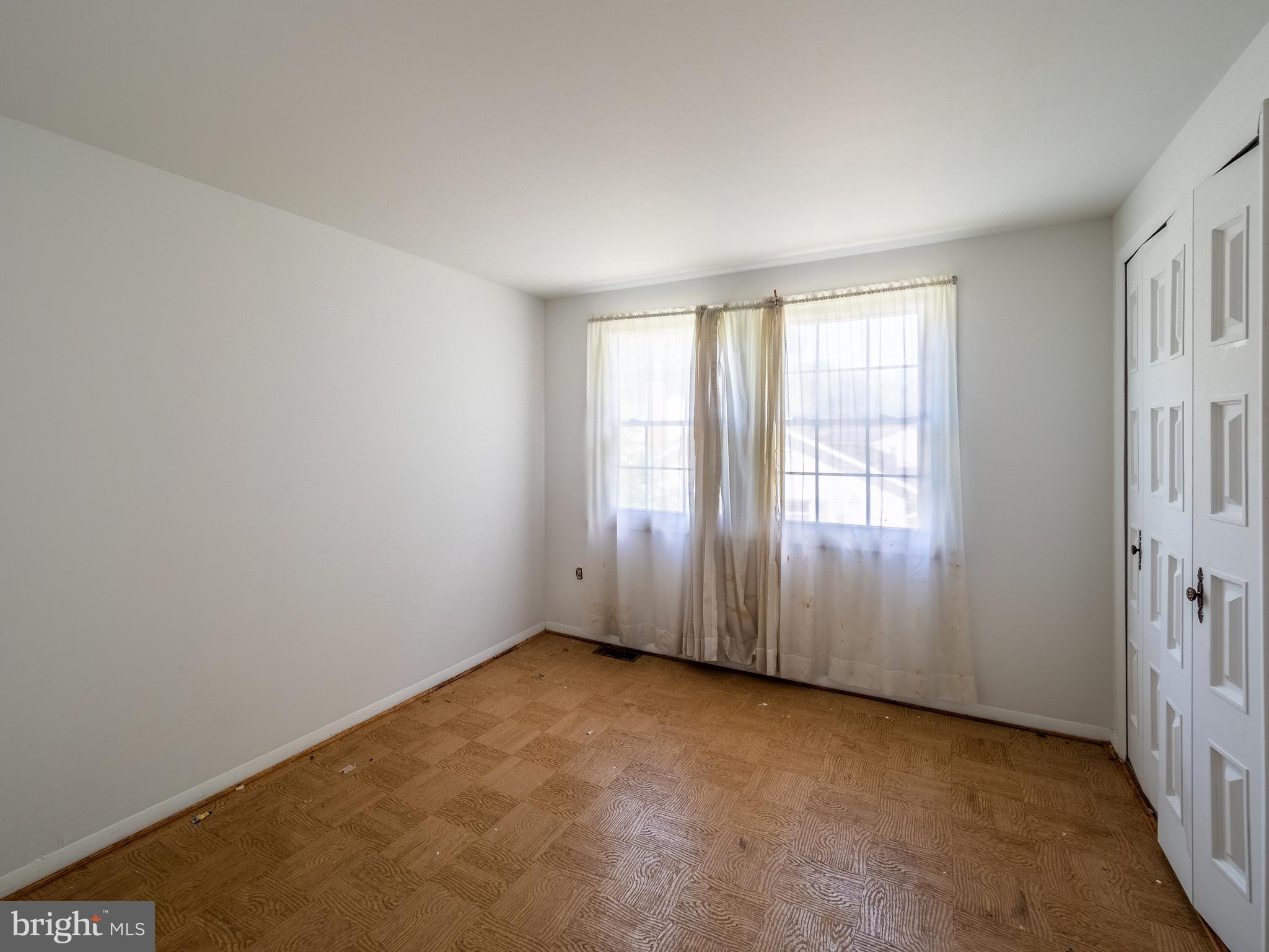33 Timber Lane Willingboro, NJ 08046 - Photo 24 of 31 an empty room with windows