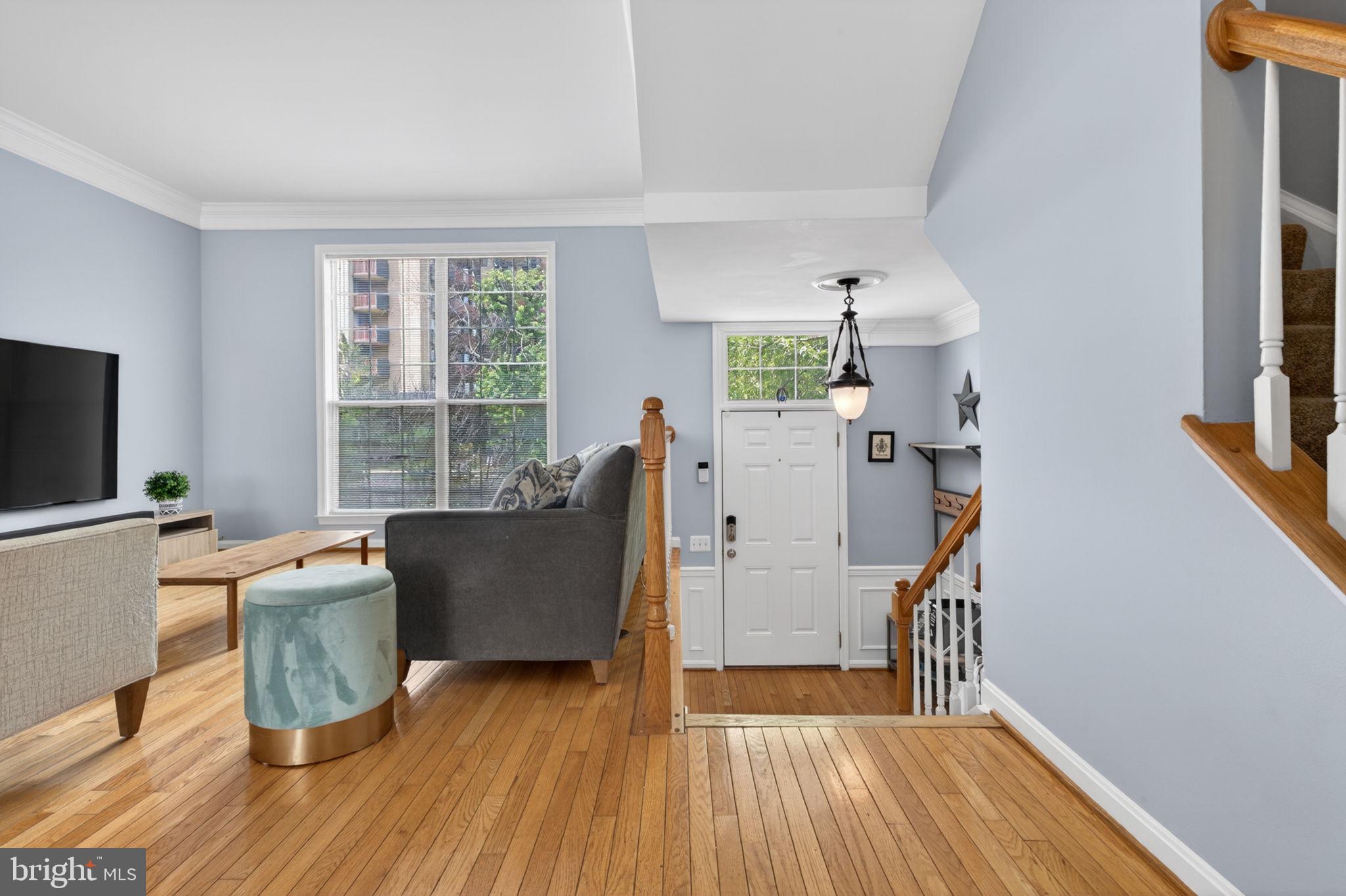 6006 Lincolnia Road Alexandria, VA 22312 - Photo 3 of 42 Bright and inviting entryway space.