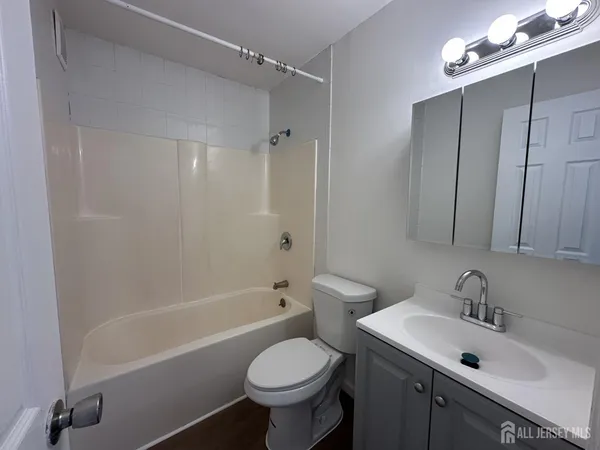 $2,395 | 67 Maple Avenue, Keansburg, NJ 07734