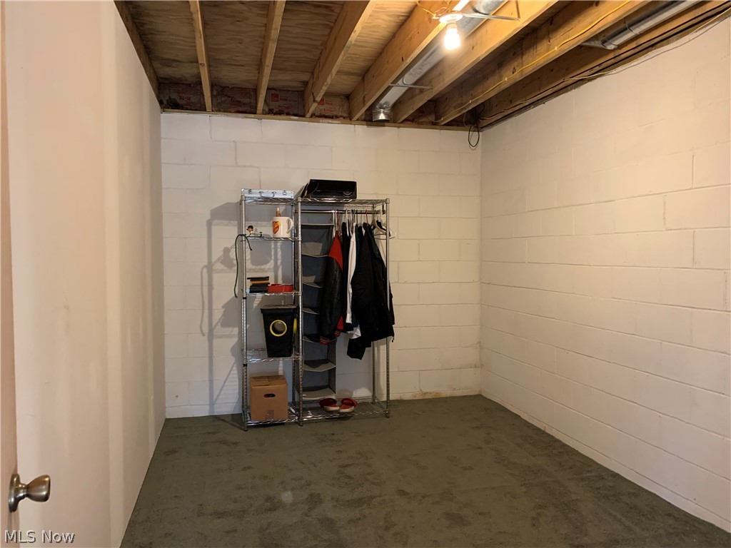 1761 Campbell Road Southwest New Philadelphia, OH 44663 - Photo 26 of 34 Gallery Image 26